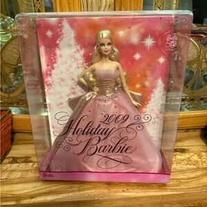 Barbie 2009 Holiday Doll - Pink Dress